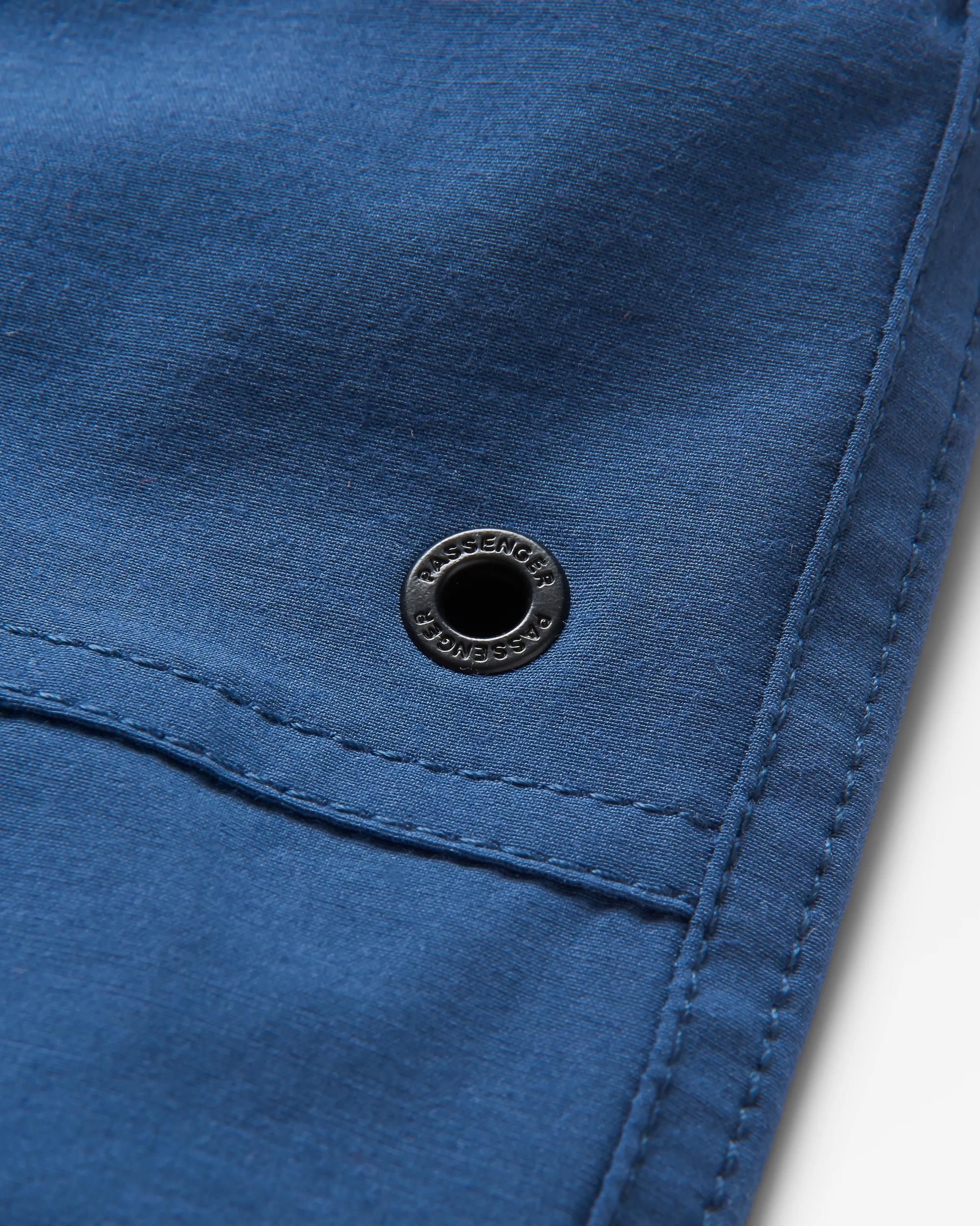 Core Allzweck-Short - Dunkler Denim – Bild 7
